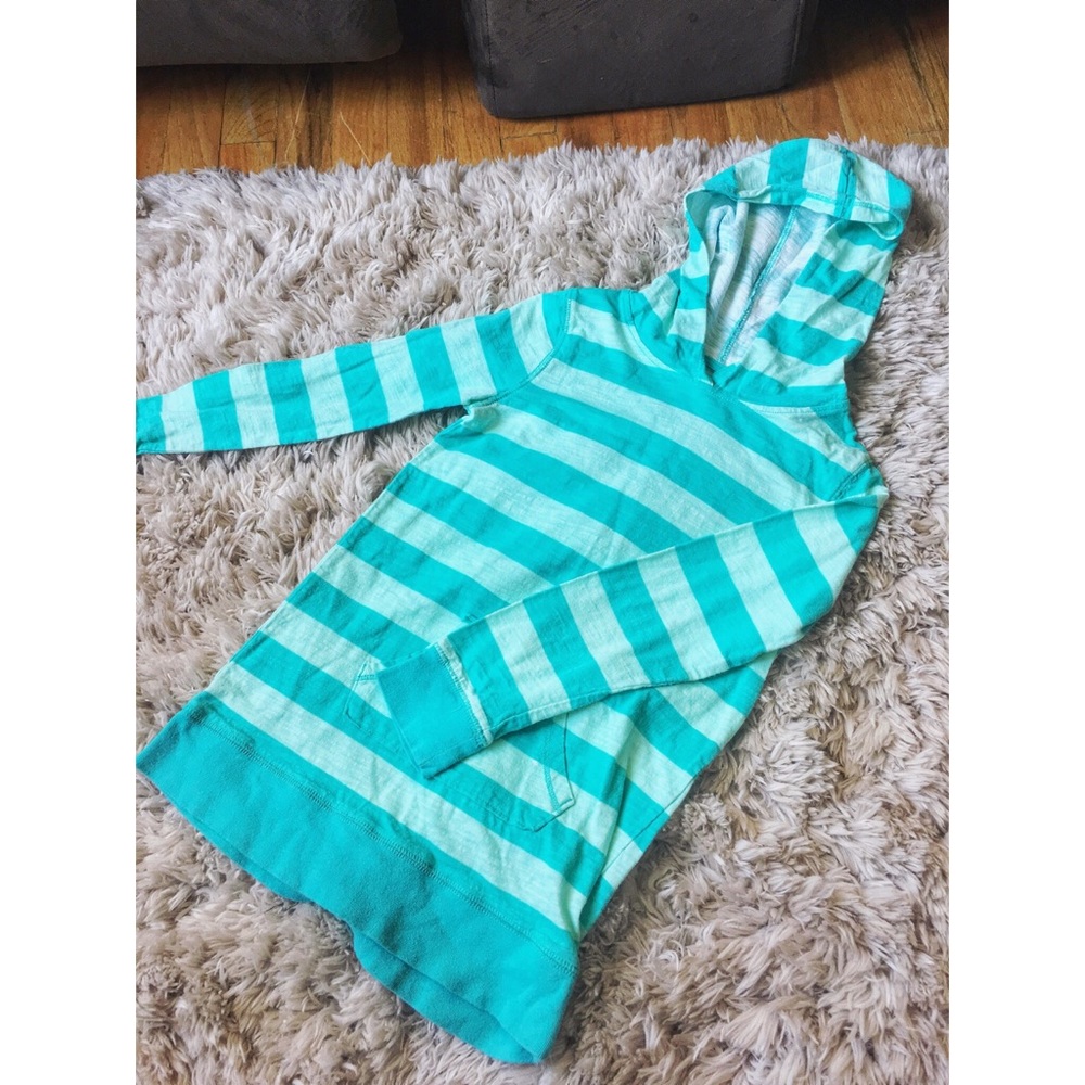 OshKosh Sweater Shirt 💛